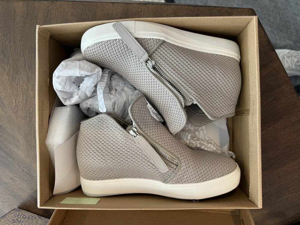 Steve Madden hightop sneaker